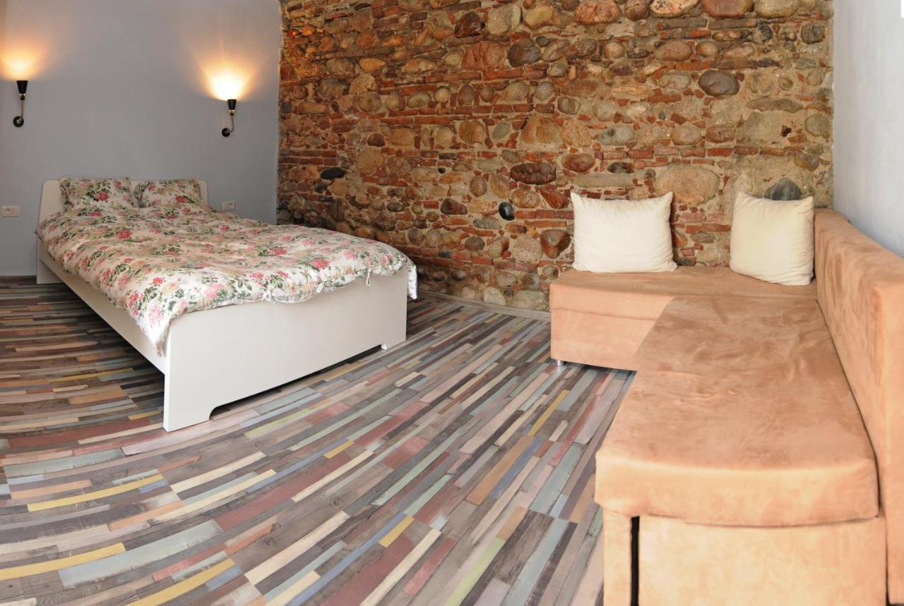 La Mosie Hotel Hateg Ruang foto